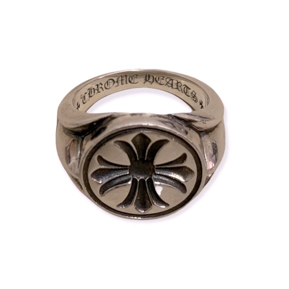 Chrome Hearts Other - CHROME HEARTS Sleek Mens tapered crest ring